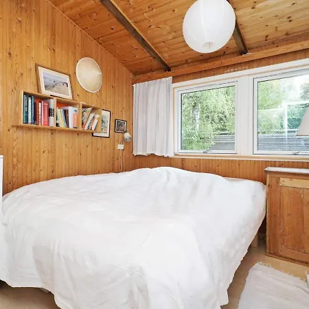 Nyaraló Charming Retreat In Rørvig