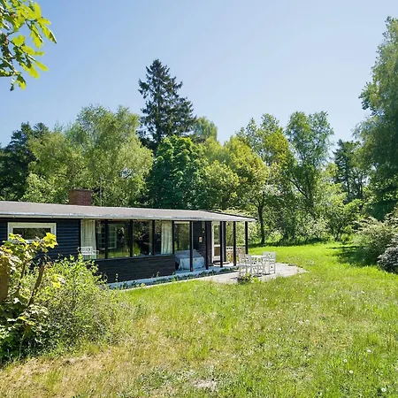 Xiii Feriehus *