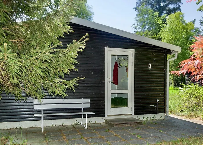 Charming Retreat In - By Traum *